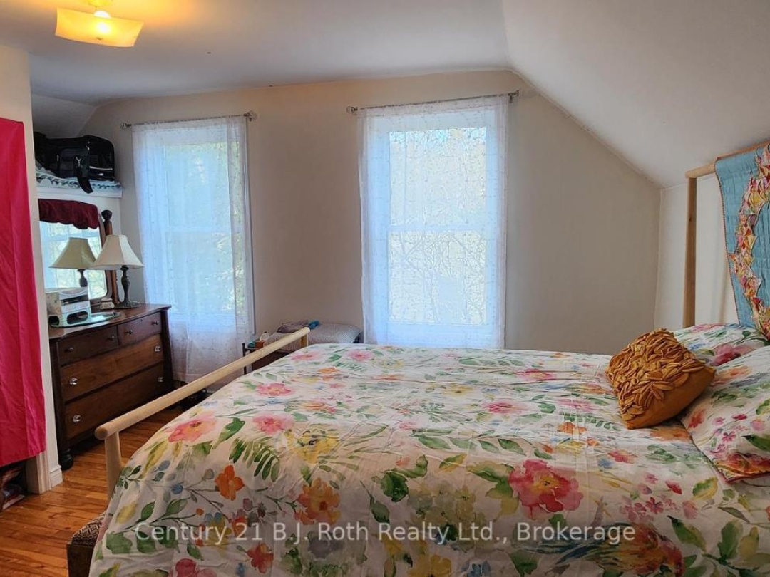 4 STOCKING LANE, 