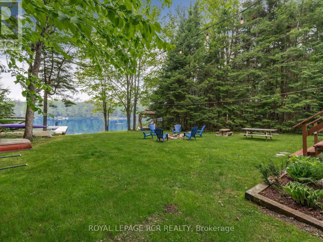 1034 BIRD LAKE CRESCENT, 