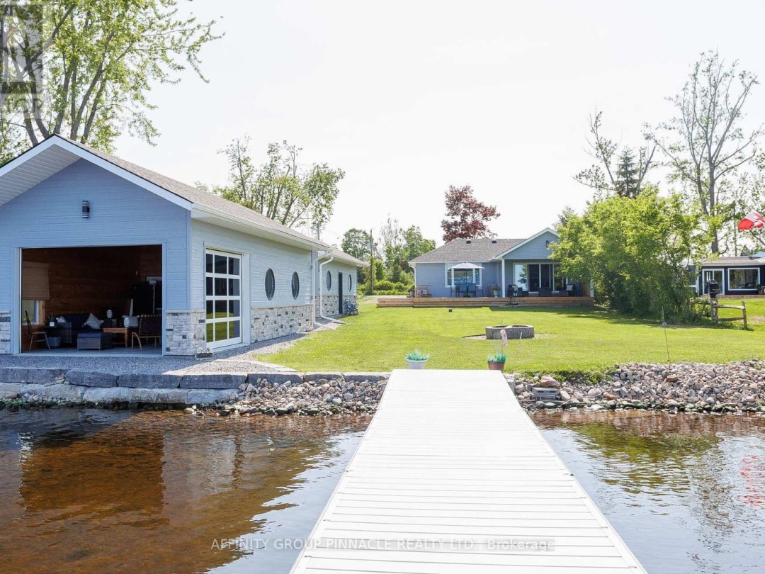 12 GILLIS STREET, Sturgeon Lake