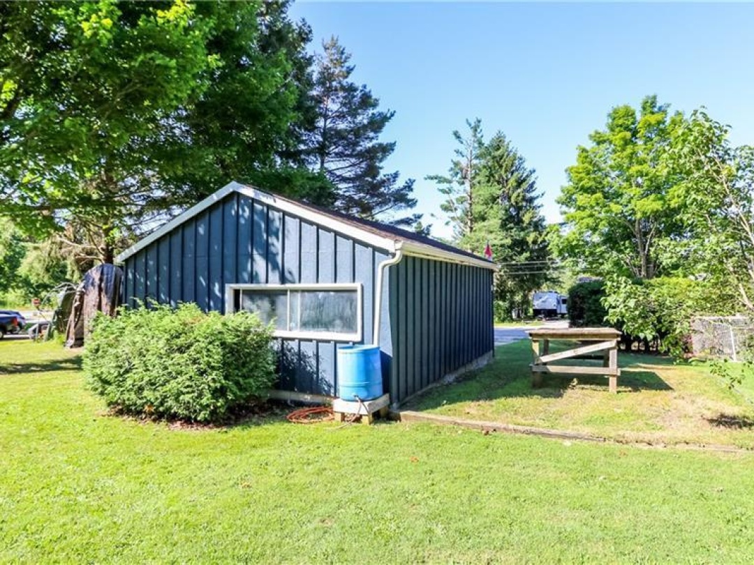 1 LAKEVIEW Drive, 