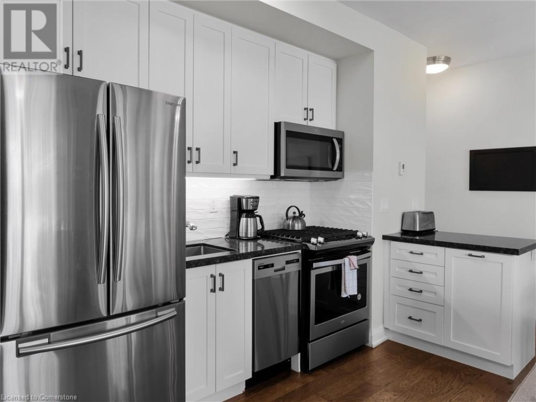 1869 MUSKOKA 118 Road W Unit# BTW-101, 
