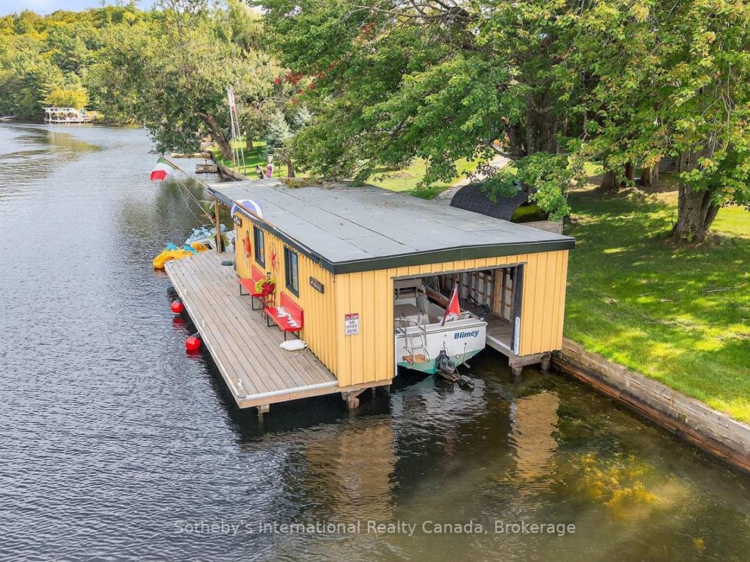 1082 BEAUMONT FARM ROAD, 