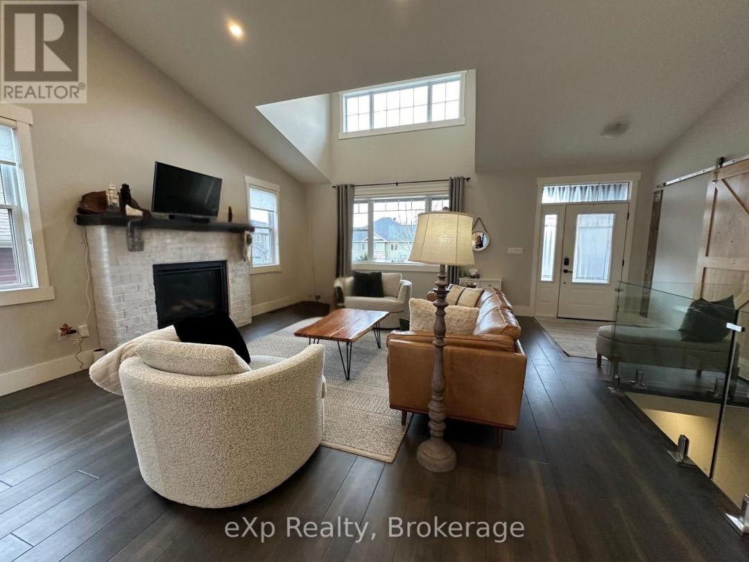 10 WOODSTREAM DRIVE, 