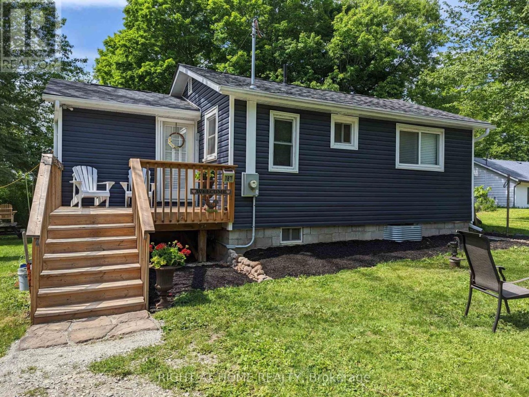 187 Campbell Beach Road, Dalrymple Lake