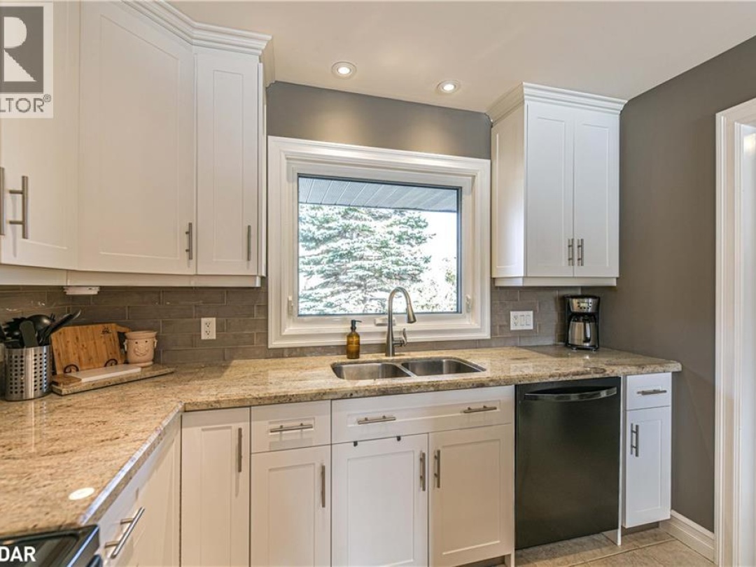 8222 COUNTY RD 169 Road, 