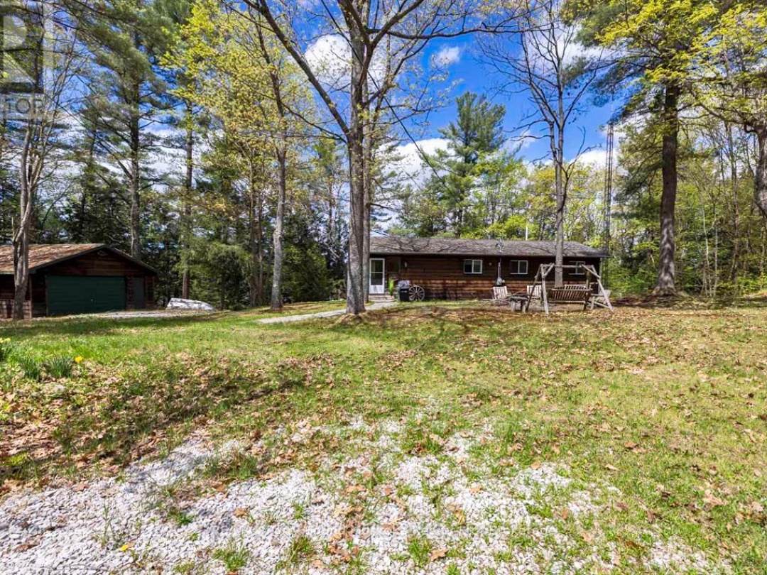33 HOUSTON LANE, Otter Lake
