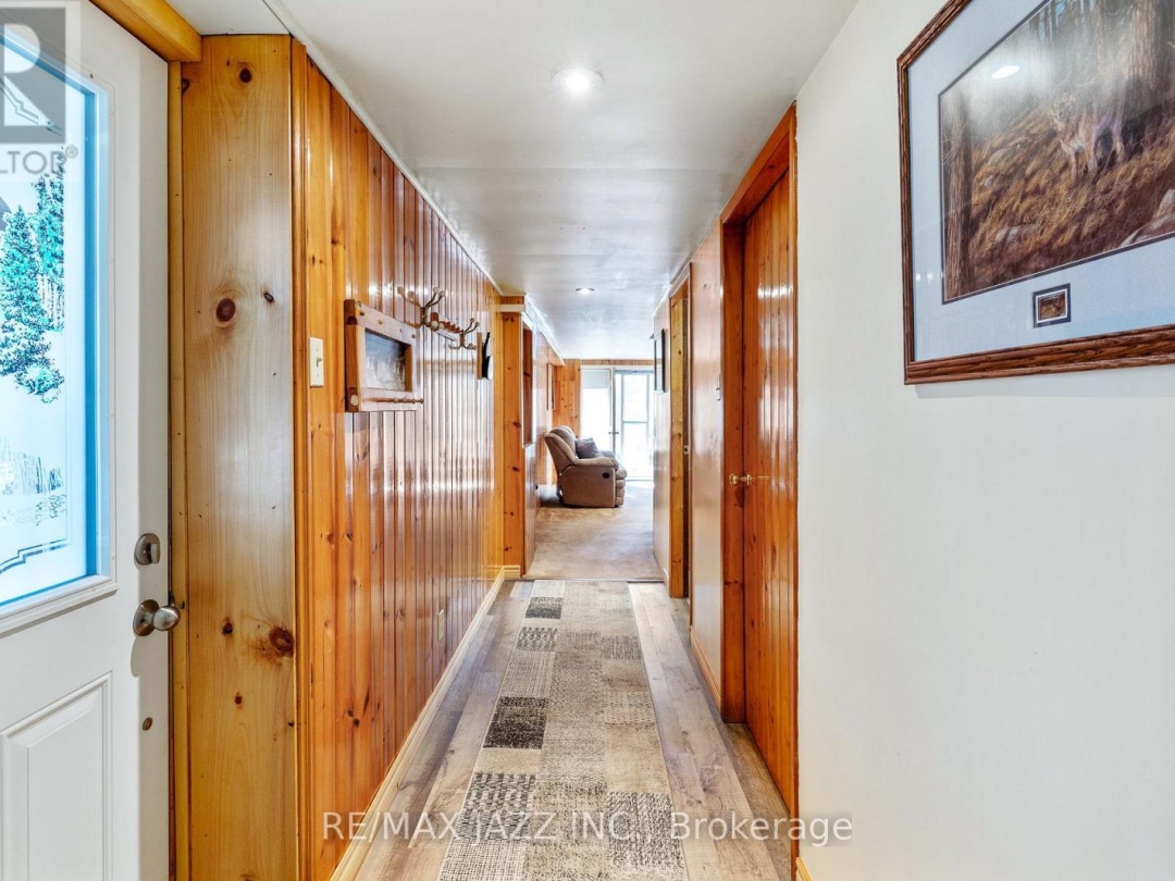 1092 Briscoe Drive, Kushog Lake