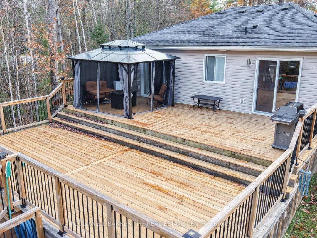 1670 FAIRGROUNDS ROAD, 