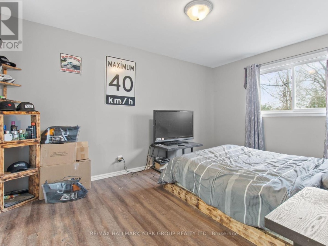 24115 Thorah Park Boulevard, Lake Simcoe