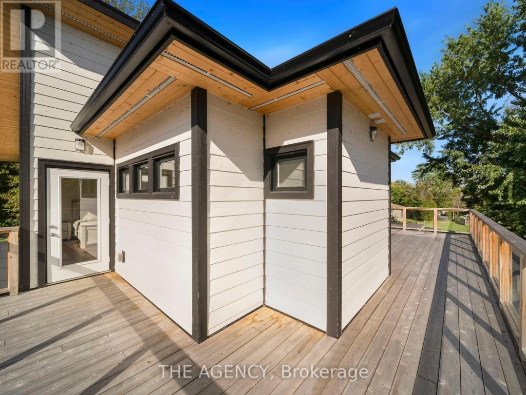3963 Hilltop Road, Ramara