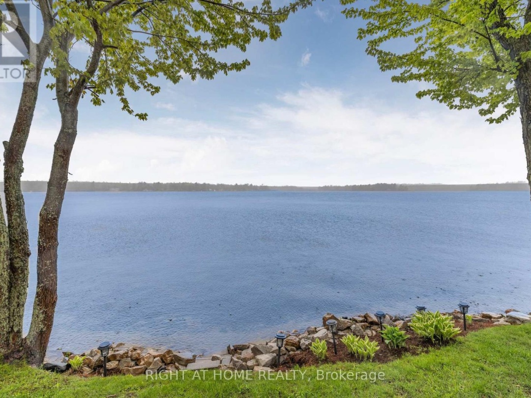3500 Lauderdale Pt Crescent, Sparrow Lake