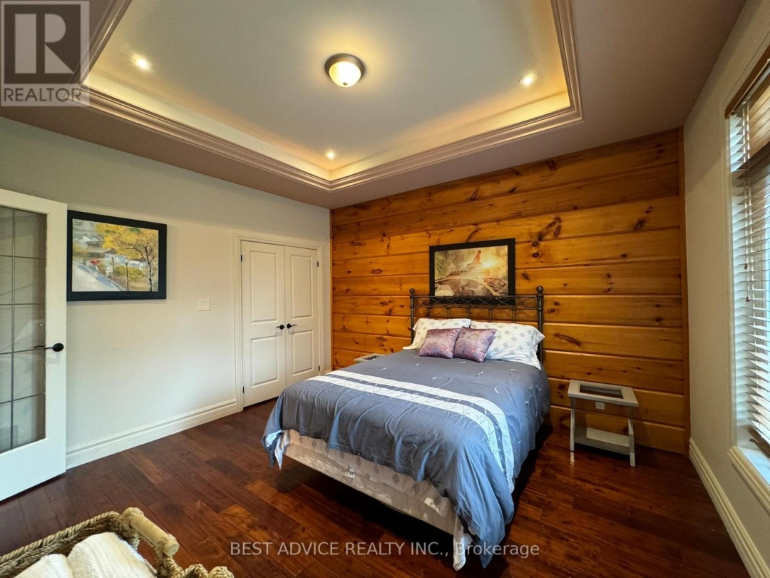 9 Fernwood Lane, Lake Simcoe
