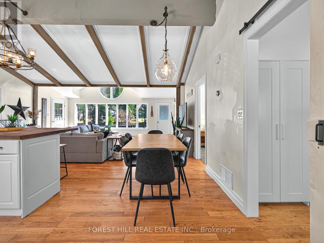 31 Glen Acres Road, Big East Lake