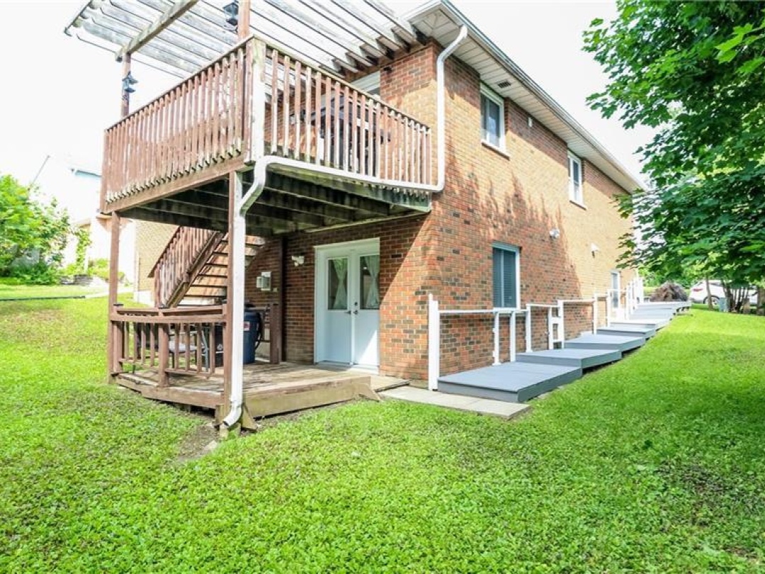 1 MARIPOSA Drive, 