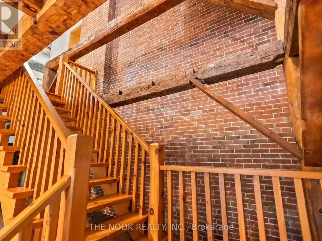 275 VALENTIA ROAD, 