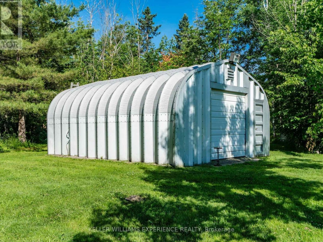 8 THATCHER PLACE, 