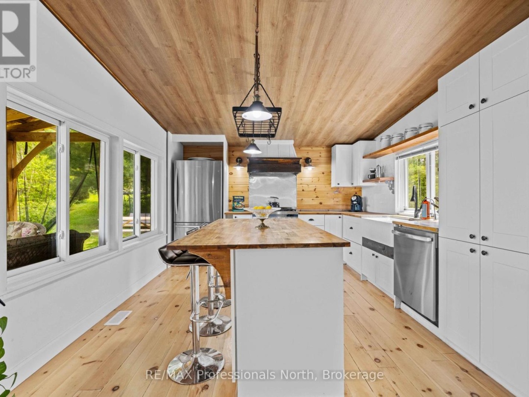 1009 SUMMERVILLE ROAD, 