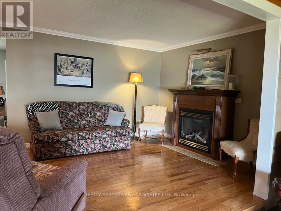 22 Lakeview Boulevard, Lake Scugog