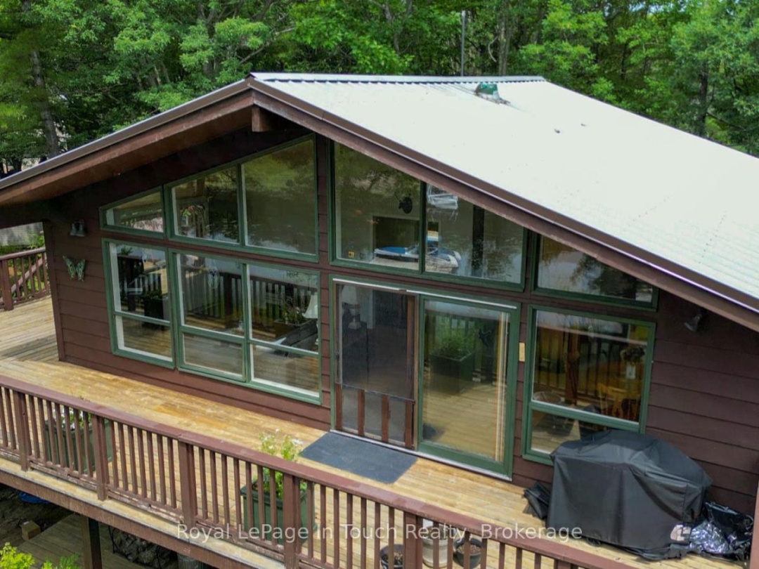 3098 ISLAND 1040, 