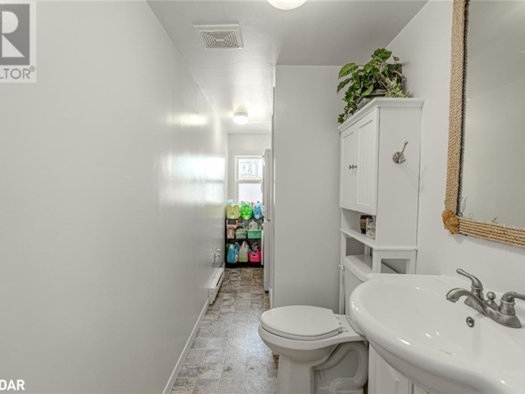 7229 Davy Drive, Black River