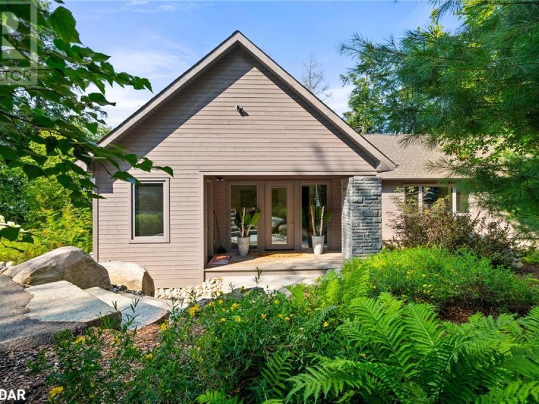 124 CLAREN CRESCENT Crescent, 
