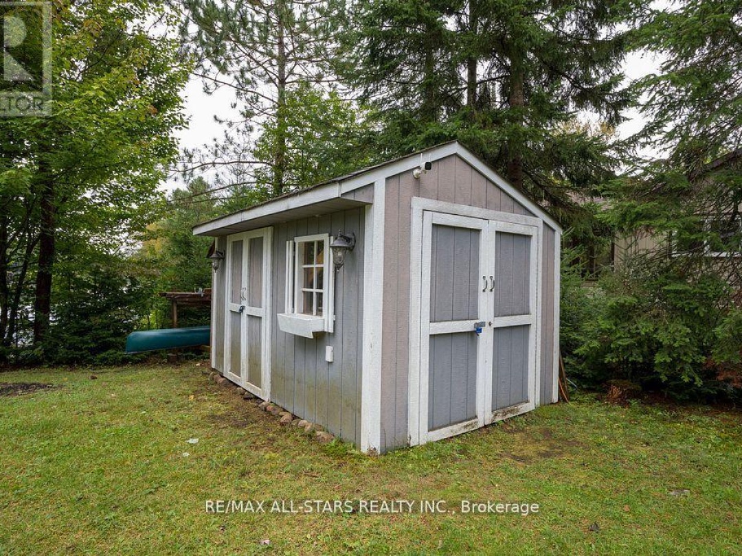 1086 Cameron Lane, Little Cameron Lake
