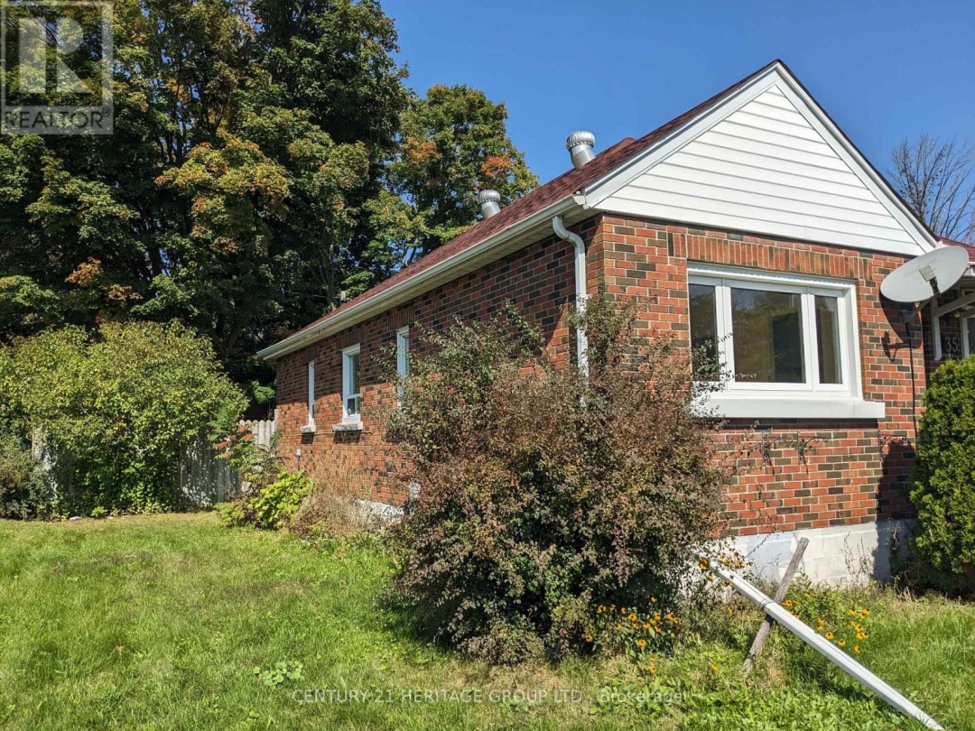 35 ARGYLE AVENUE, Orillia