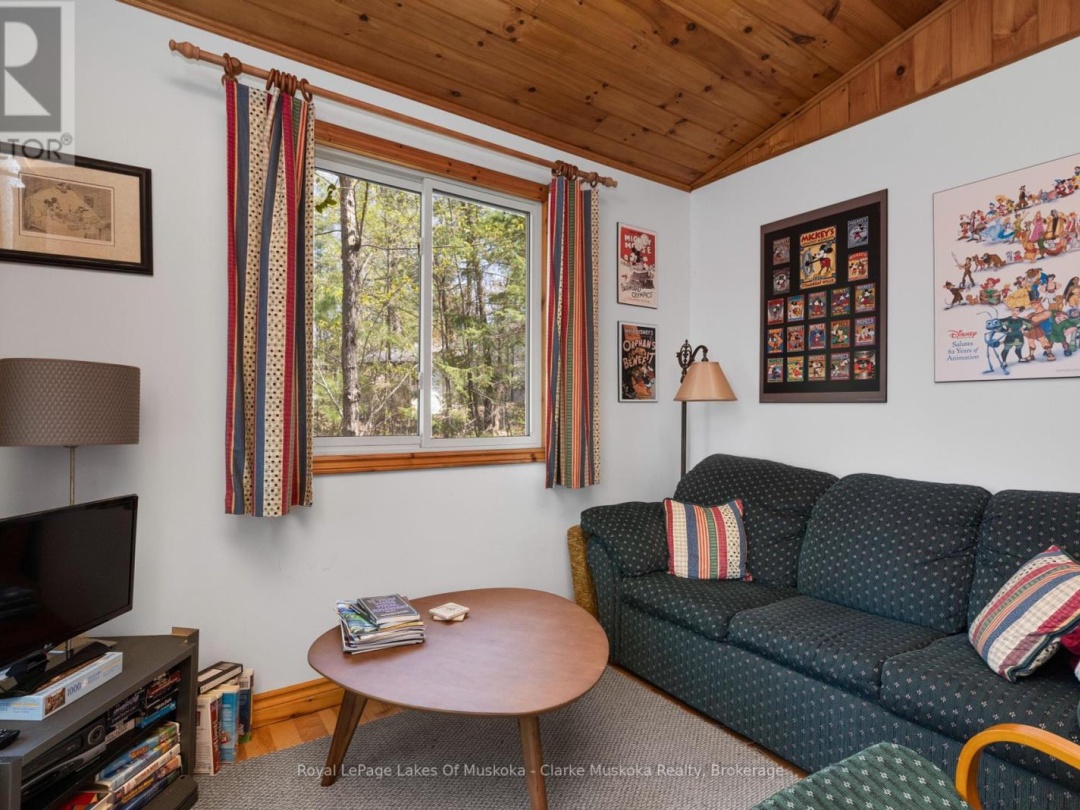 185 WOODLAND TRAIL, 