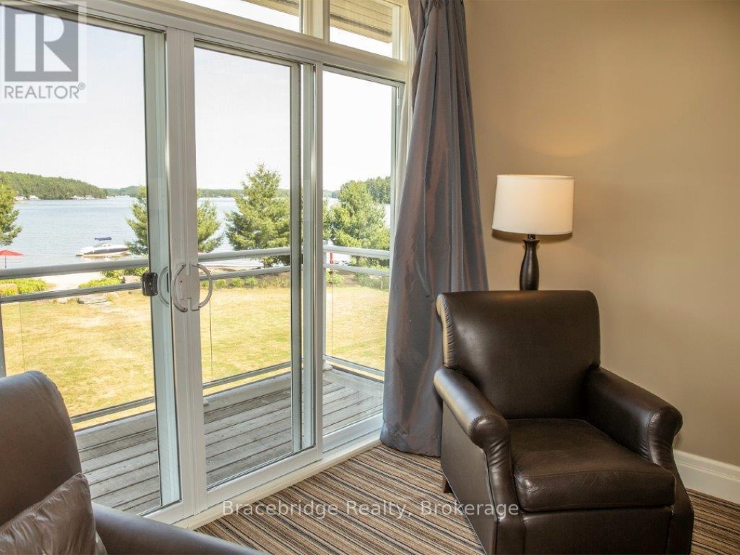 G104-D2 - 1869 MUSKOKA ROAD 118 HIGHWAY W, 