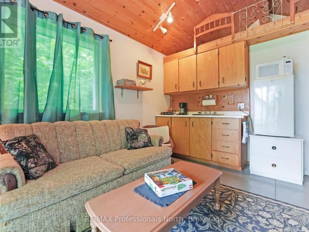 1093 Comak Crescent, St Nora Lake