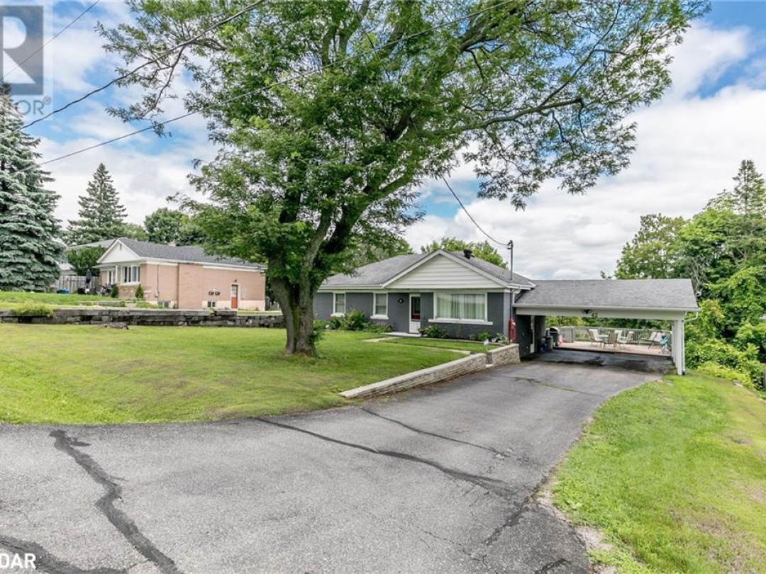 42 Charles Road, Orillia
