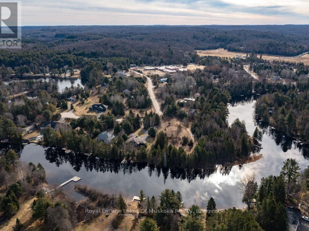 18 Shellwood Shores Avenue, Lake Muskoka