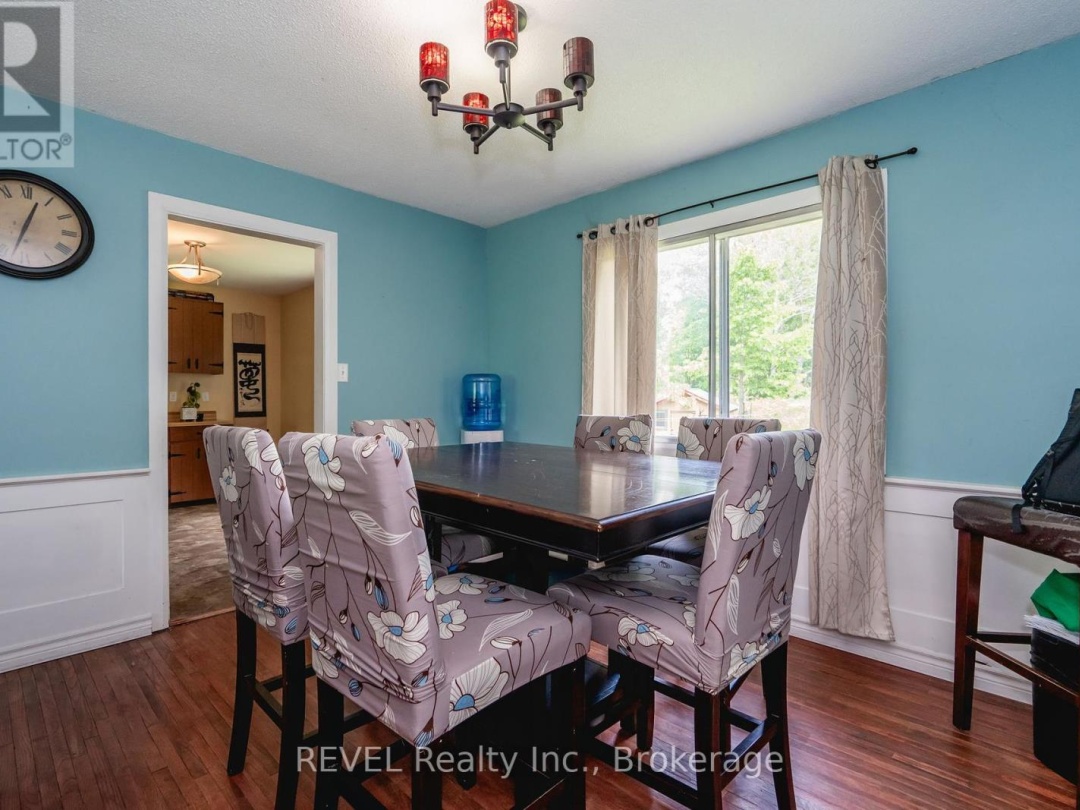 1515 LOVERING LINE, 
