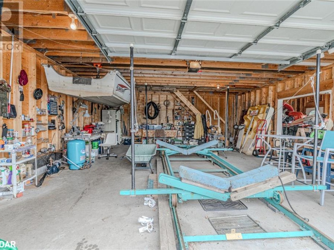 2 IS 880 GEORGIAN BAY, 
