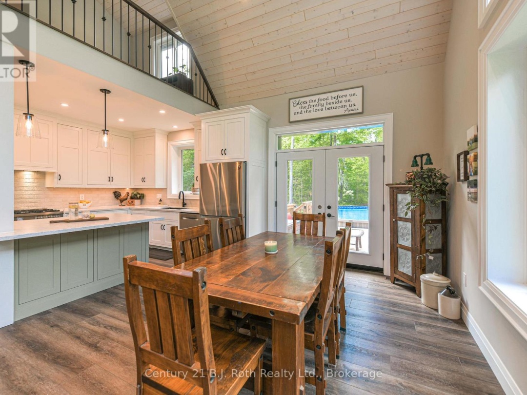 3082 FAIRGROUNDS ROAD, 