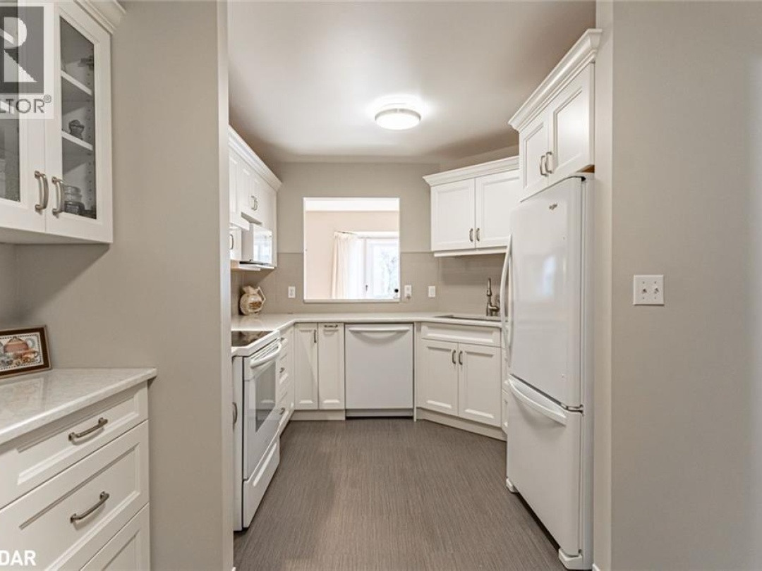 40 MUSEUM Drive Unit# 402, 