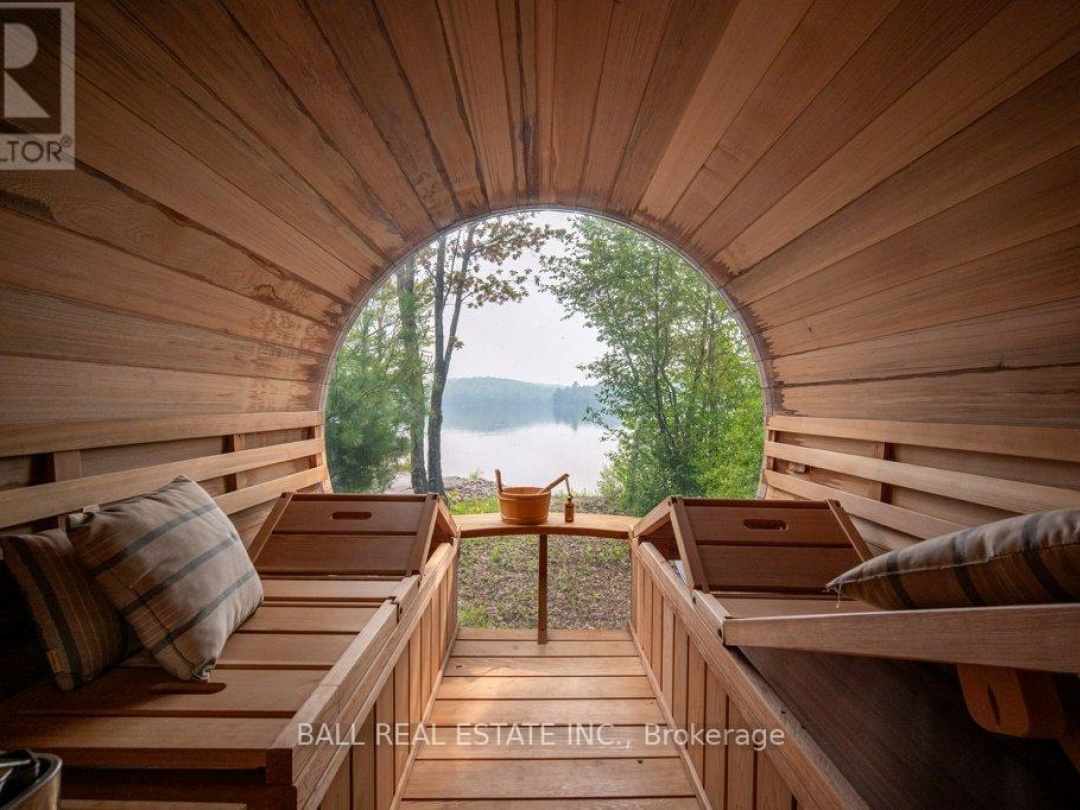 1856 Blueberry Trail, Drag Lake