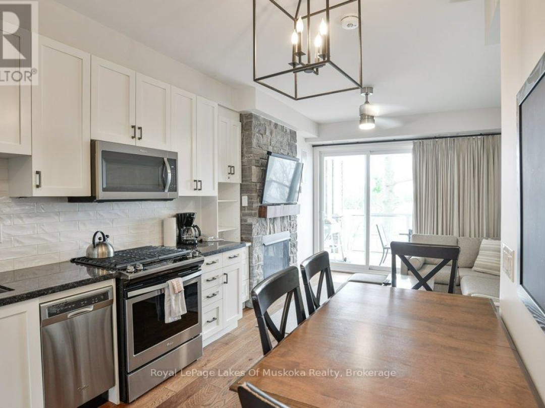 6 - 1869 MUSKOKA RD 118 ROAD W, 