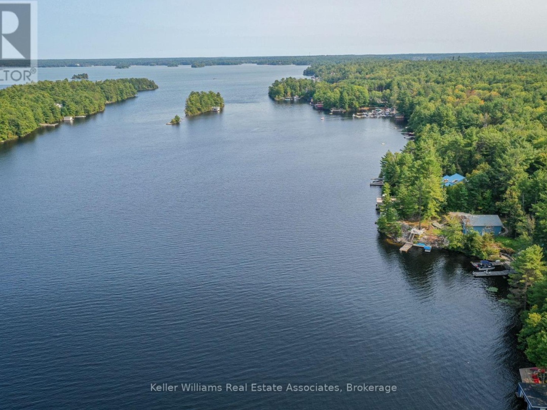 1029 LAKESHORE DRIVE, Lake Muskoka