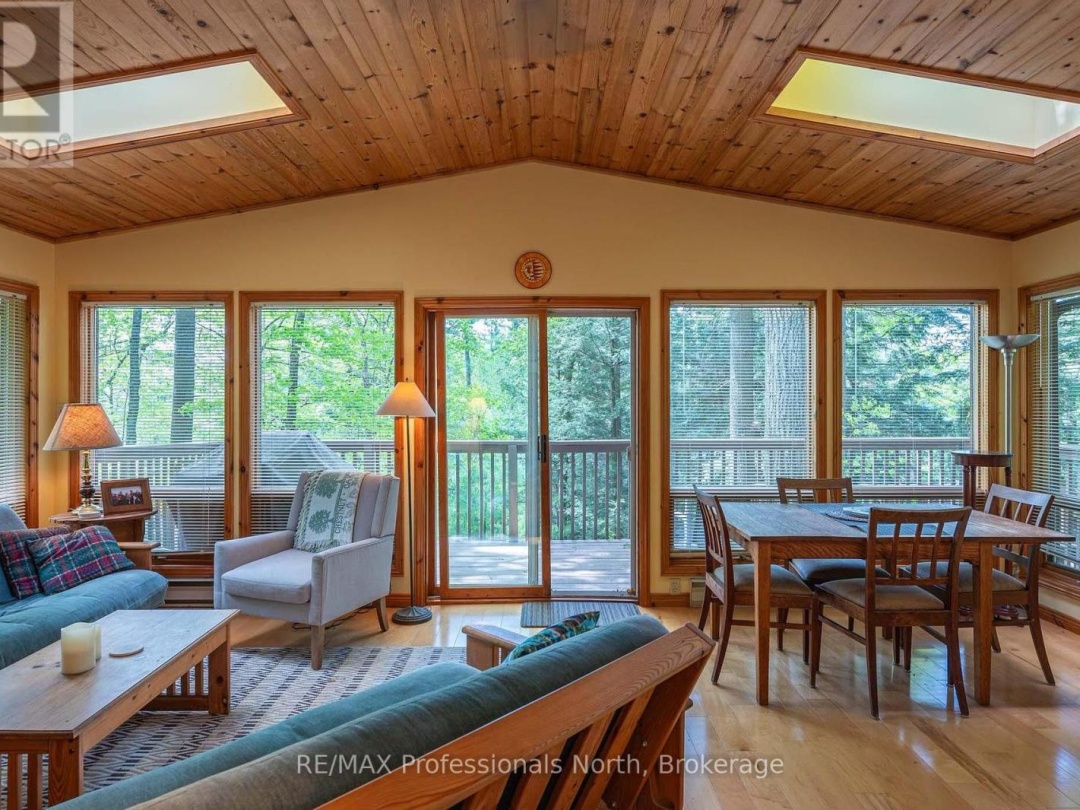 1023 Maiden Trail, Bob Lake