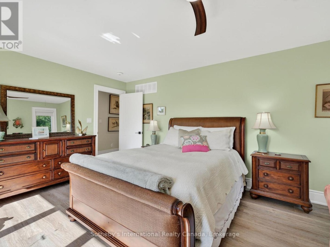 1082 BEAUMONT FARM ROAD, 