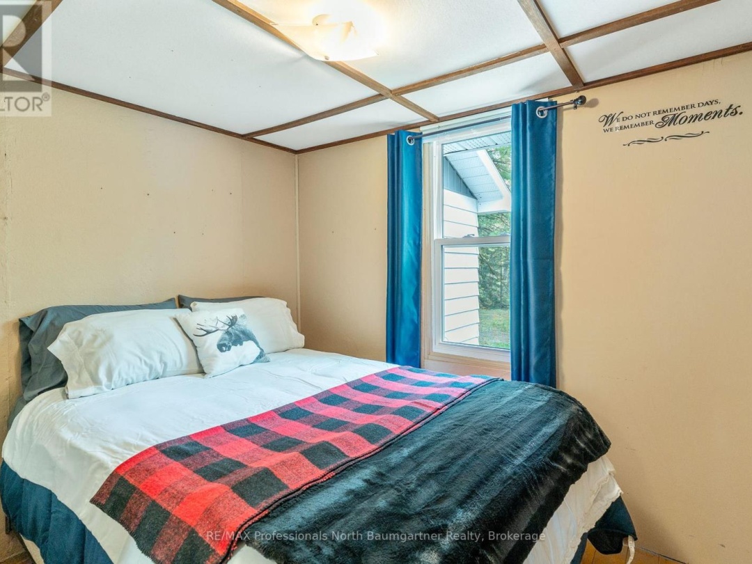 1004 Wilson Heights Trail, Haliburton Lake
