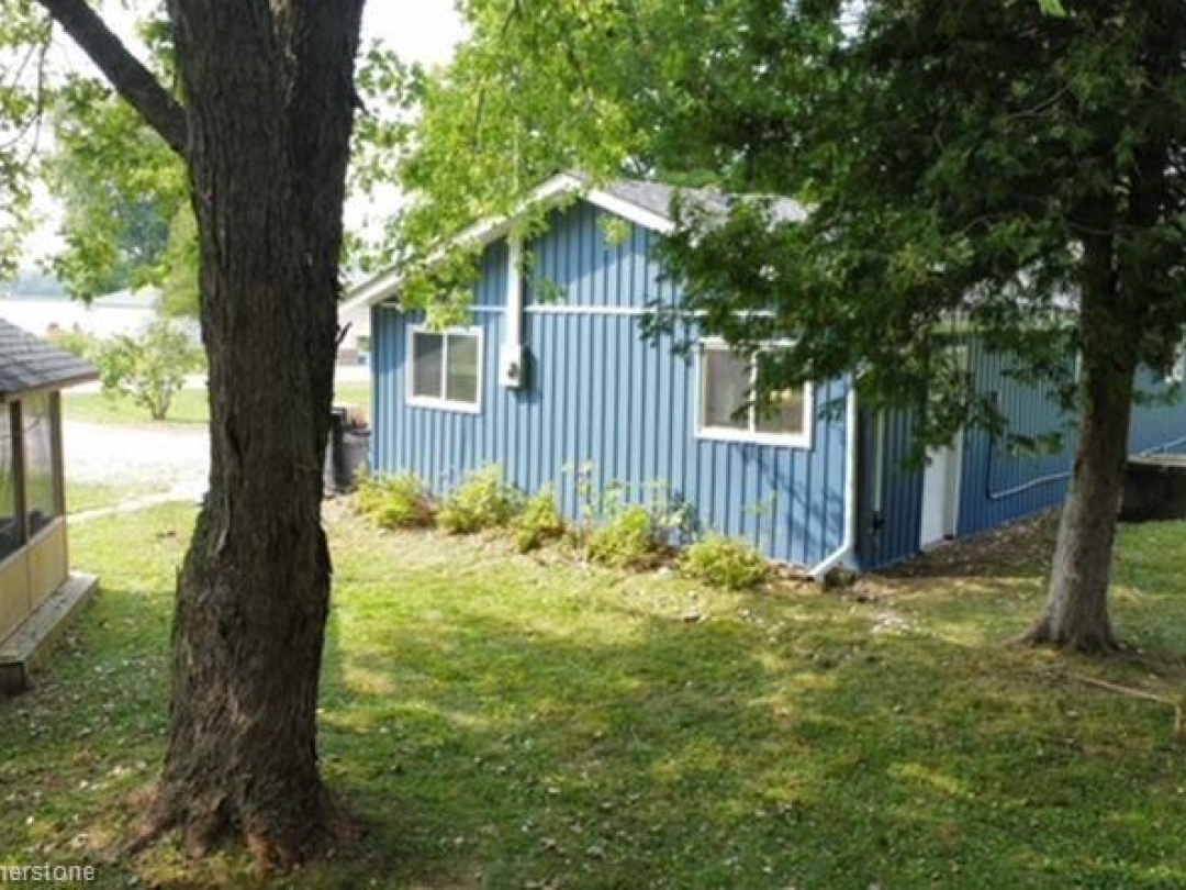 38 MACPHERSON Crescent, Kawartha Lakes