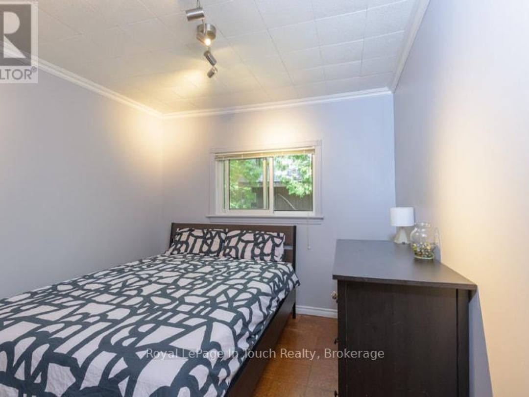 211 PICKEREL POINT ROAD, 