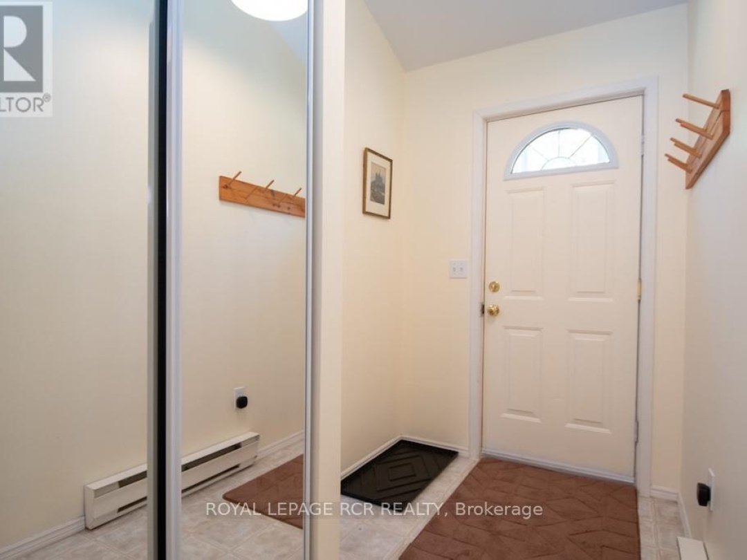 24 Juniper Crescent, Four Mile Lake