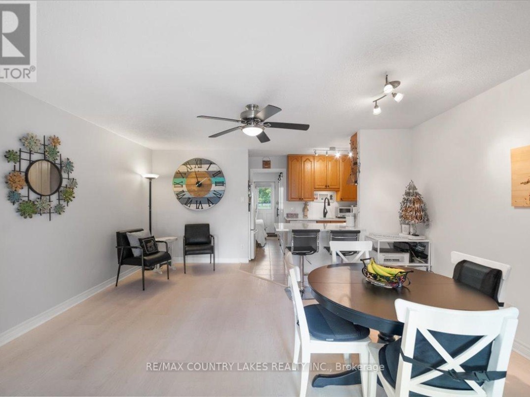 9 3 Paradise Boulevard, Lake Simcoe