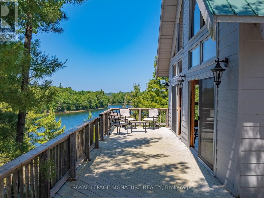B350 Echo Island, Georgian Bay