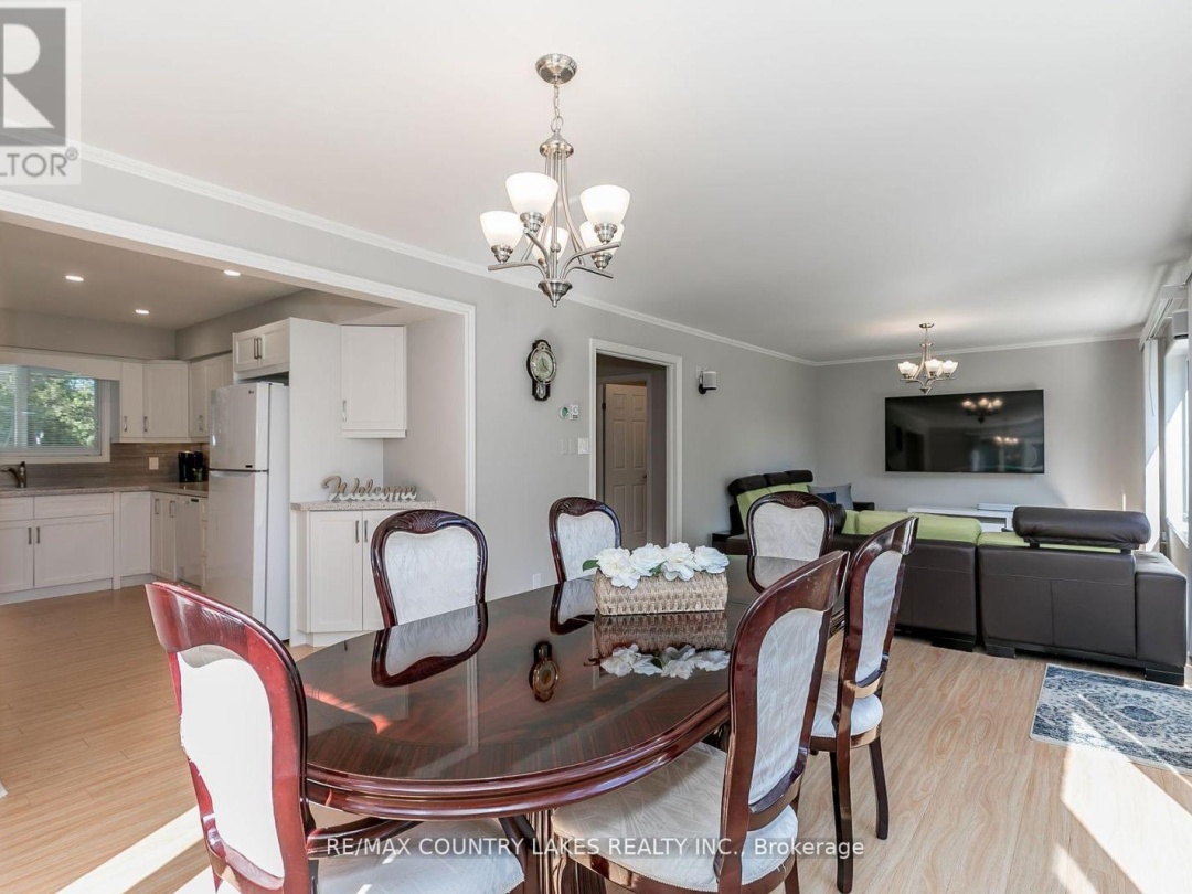 47 Lake Avenue, Lake Simcoe
