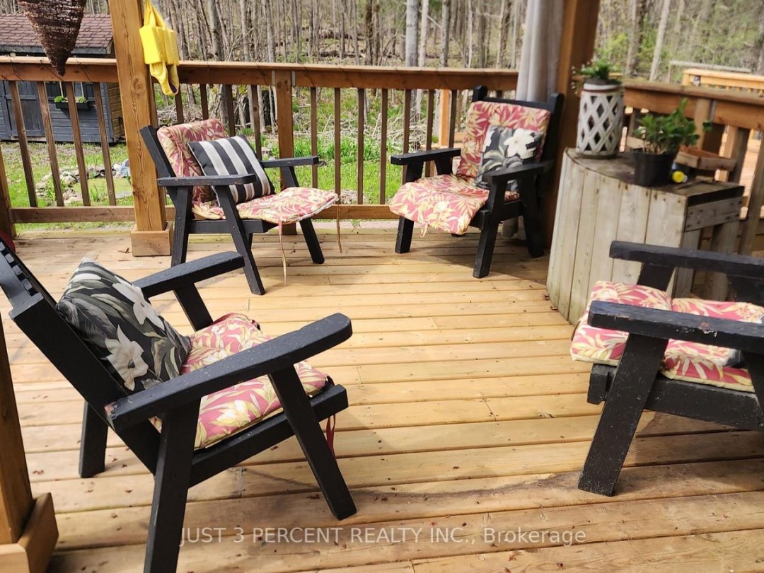 55 Northern Avenue, Little Bald Lake