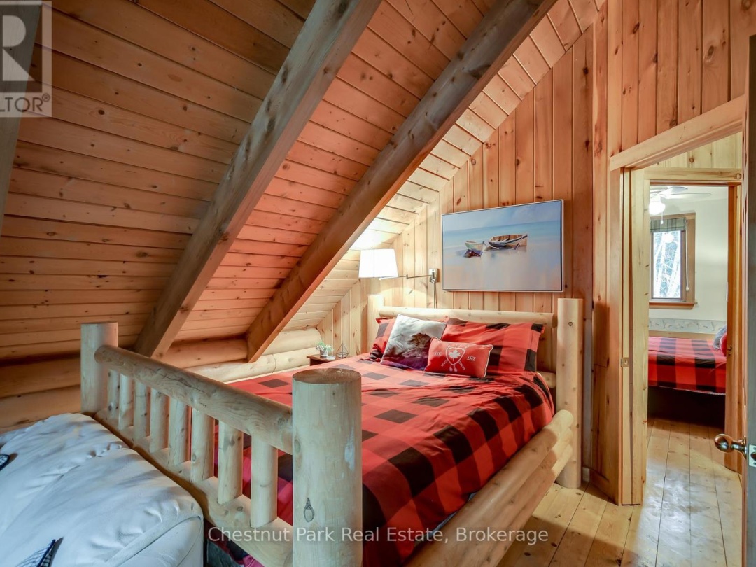 30 MCVITTIE ISLAND, Lake Muskoka